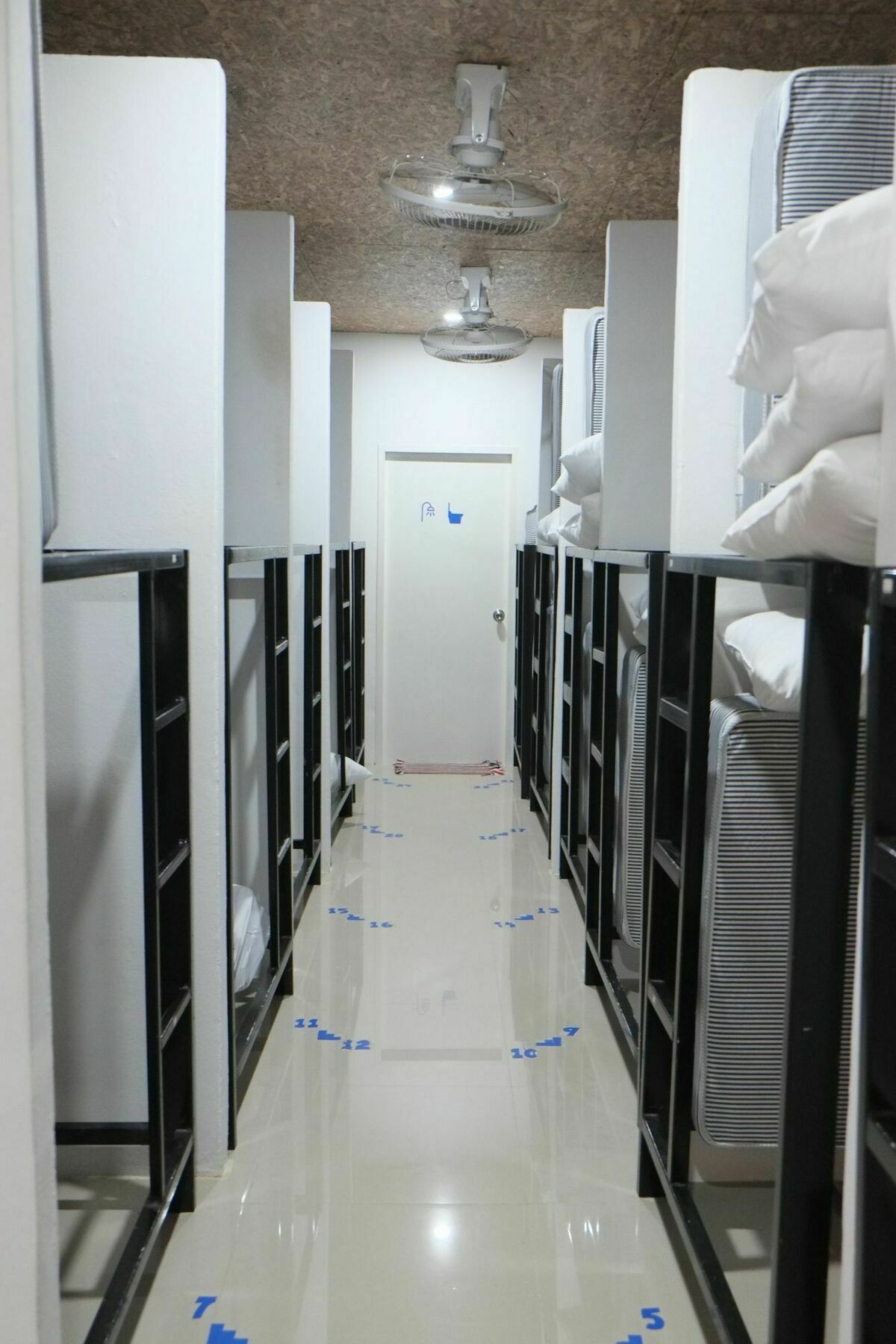 Mypatong Social Hostel Patong Exterior foto