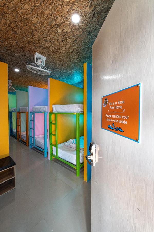 Mypatong Social Hostel Patong Exterior foto