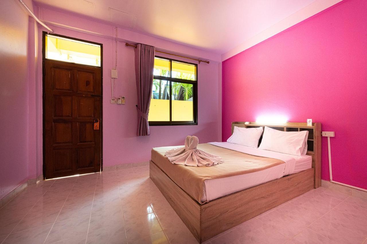 Mypatong Social Hostel Patong Exterior foto